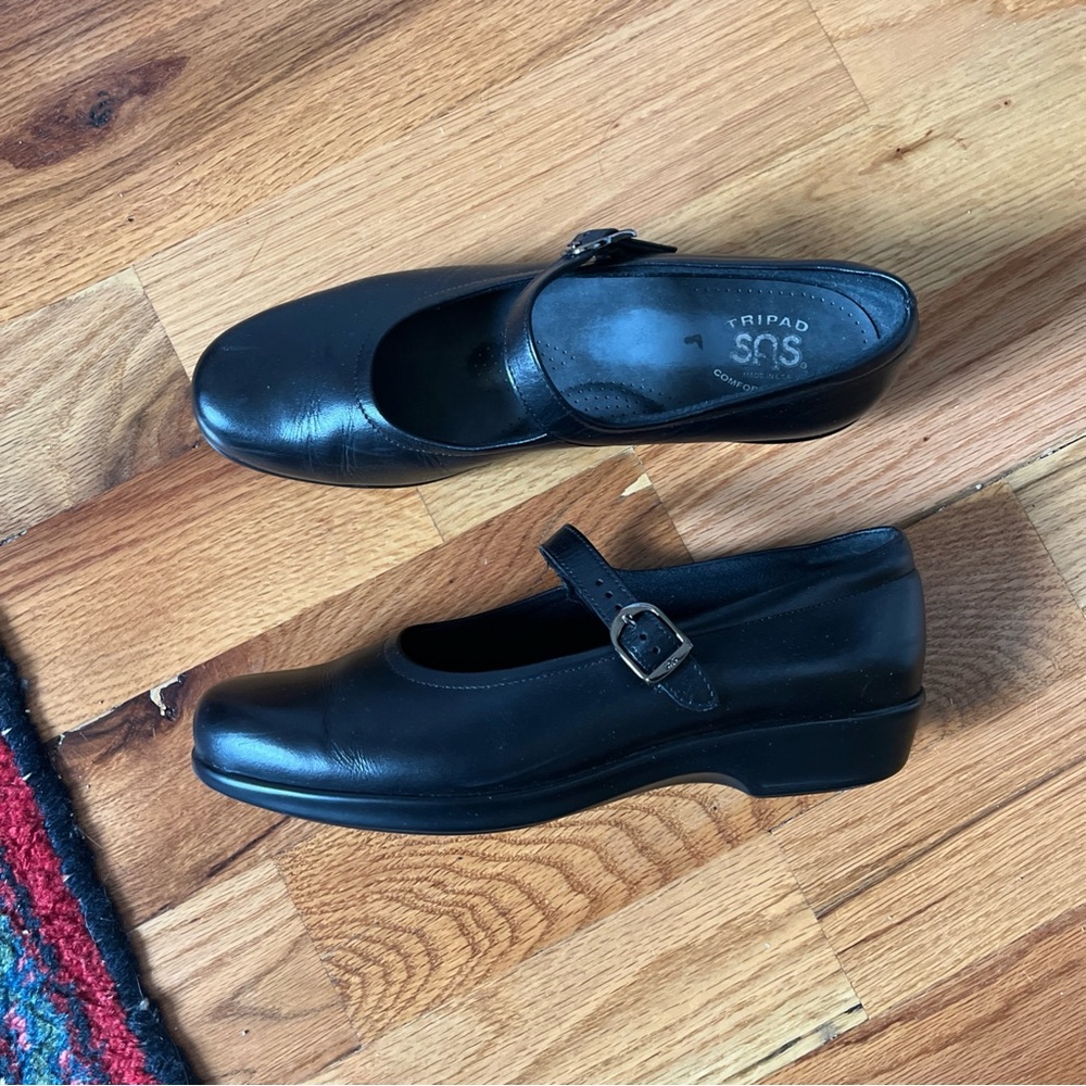 SAS Women's Black Mary Jane Shoes